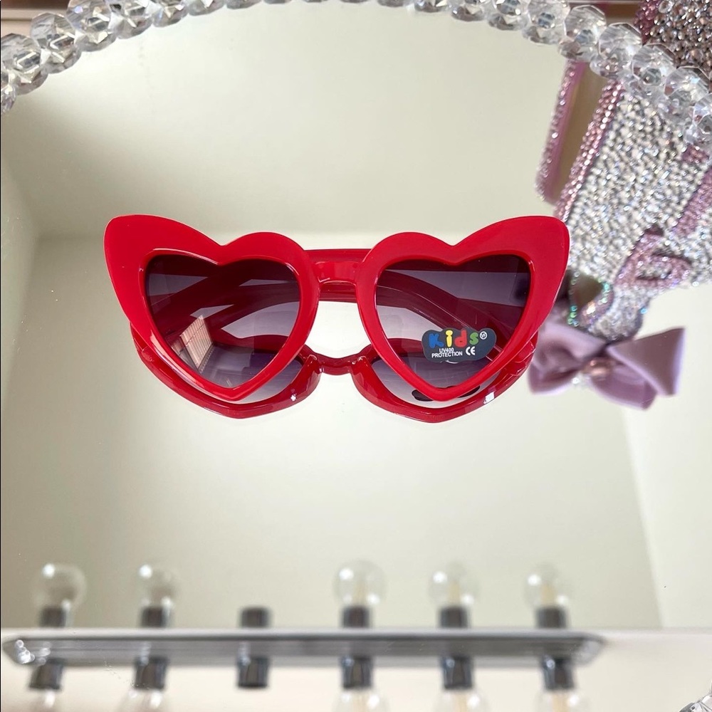 Kids heart sunglasses